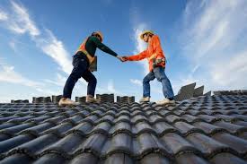 Best Roof Insulation Installation  in Su Oswego, NY